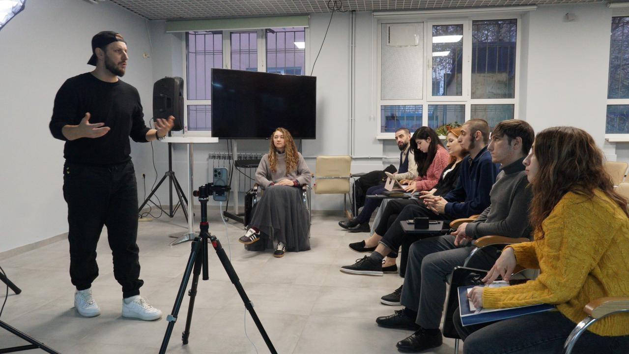 Стартовала работа школы блогеров «Будь разным»